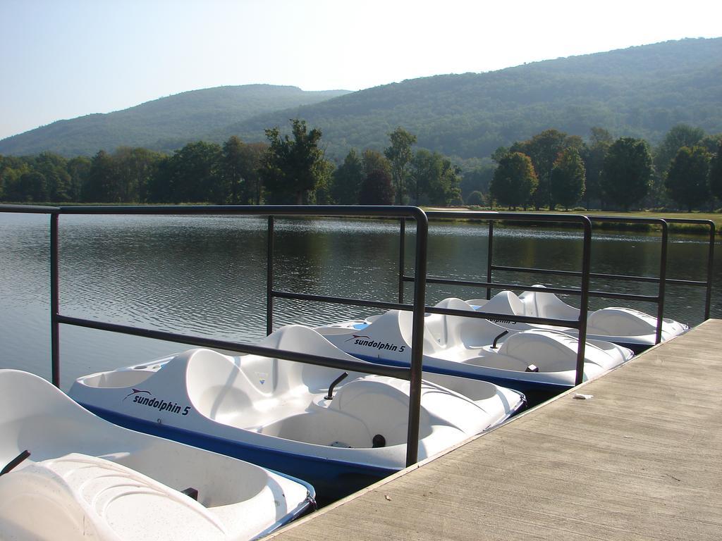 Honors Haven Retreat & Conference Hotel Ellenville Exterior foto